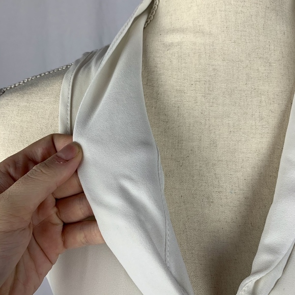 Final Touch Dress - Picture 7 of 8